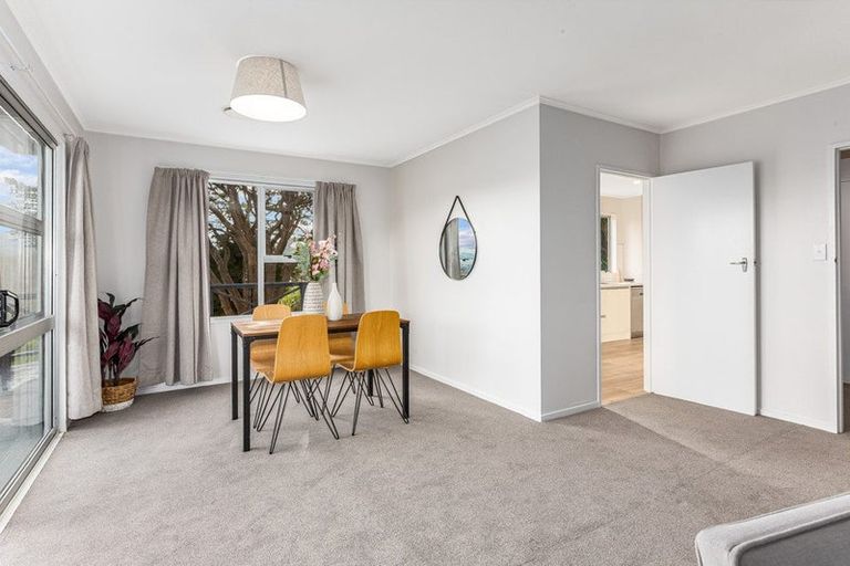 Photo of property in 214a Waddington Drive, Naenae, Lower Hutt, 5011