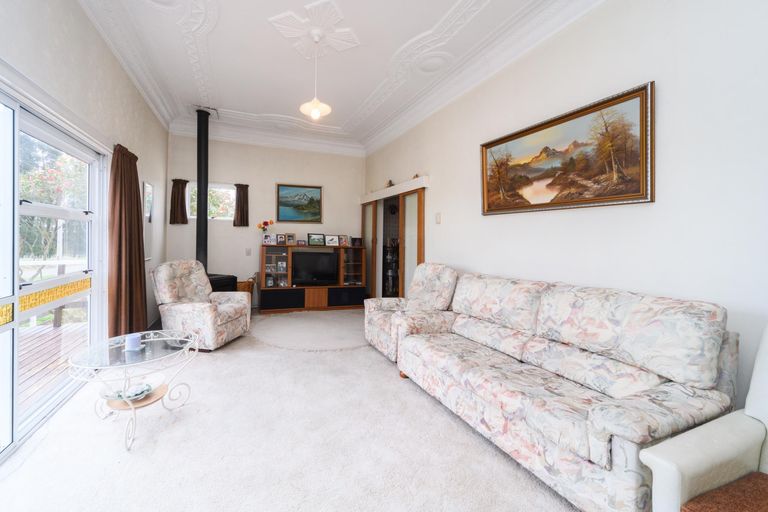 Photo of property in 61 Severn Street, Rongotea, 4476