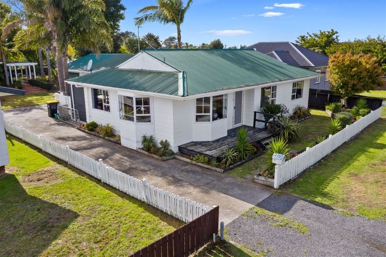 Photo of property in 110 Otahu Road, Whangamata, 3620