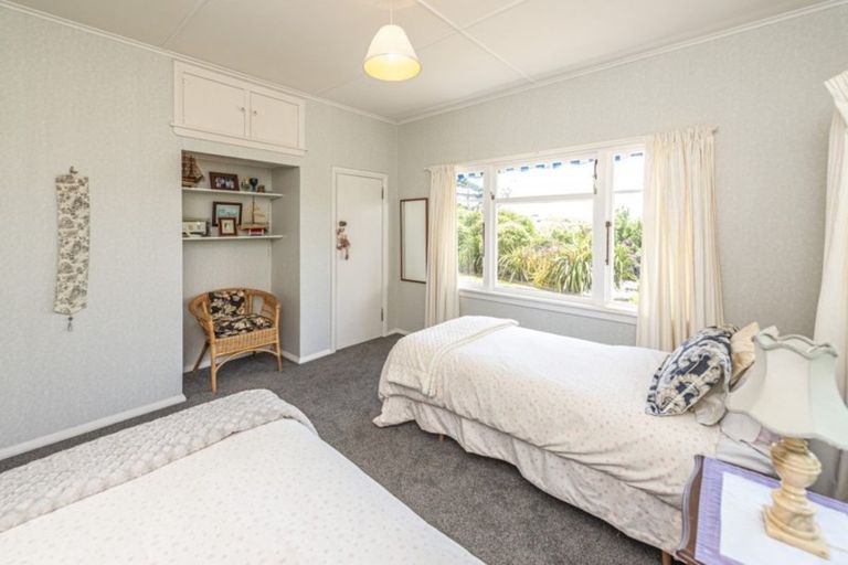 Photo of property in 17 Tulloch Street, Saint Johns Hill, Whanganui, 4500