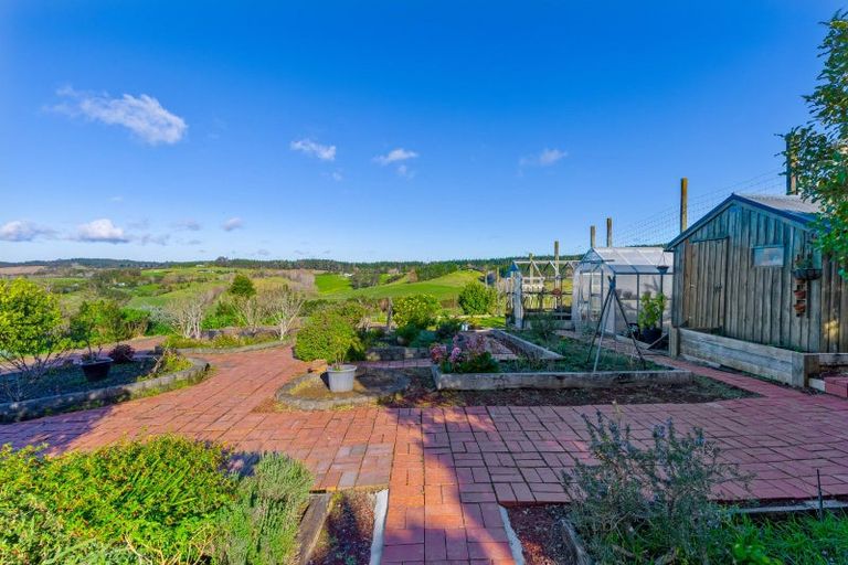 Photo of property in 141 Valley Road, Waitoki, Kaukapakapa, 0871