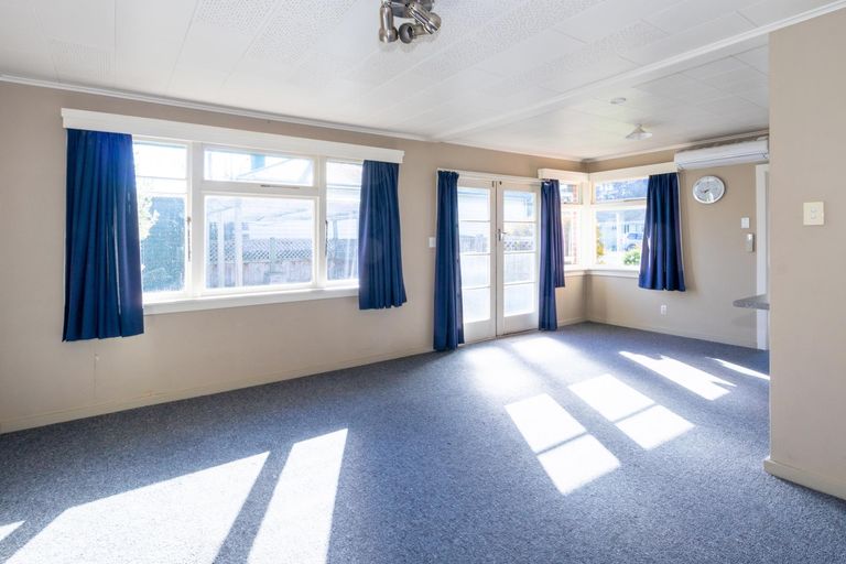 Photo of property in 90 Talbot Street, Geraldine, 7930