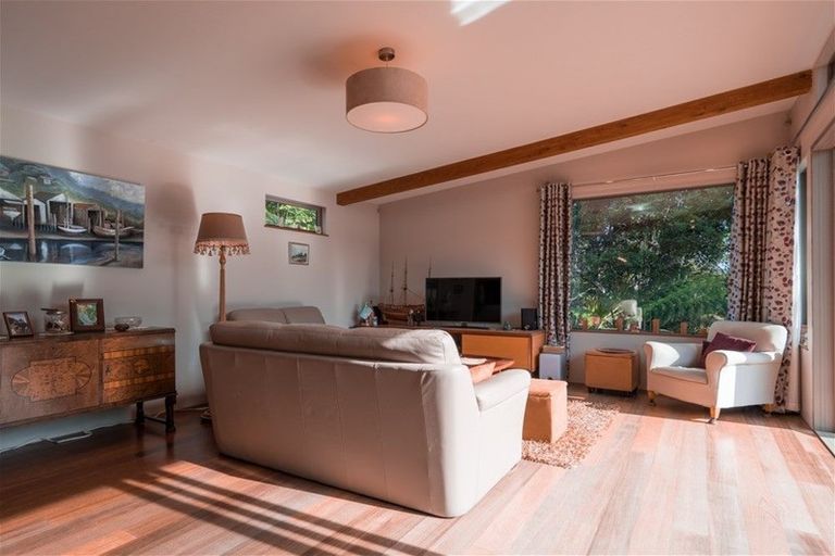 Photo of property in 17 Taumata Close, Paihia, 0200
