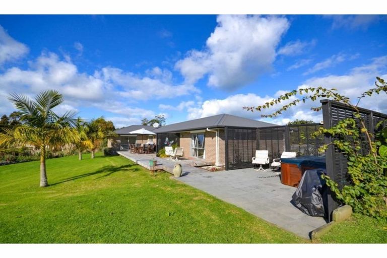 Photo of property in 15 Urutawa Drive, Kerikeri, 0230