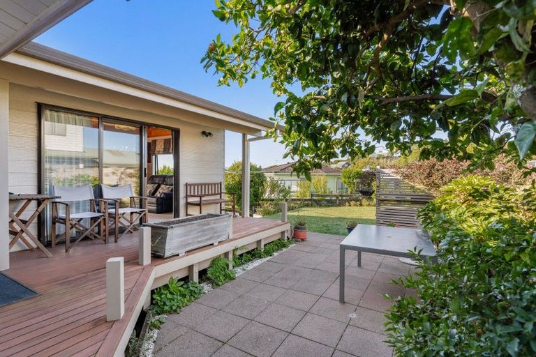 Photo of property in 121 Bruce Wallace Place, Whangamata, 3620