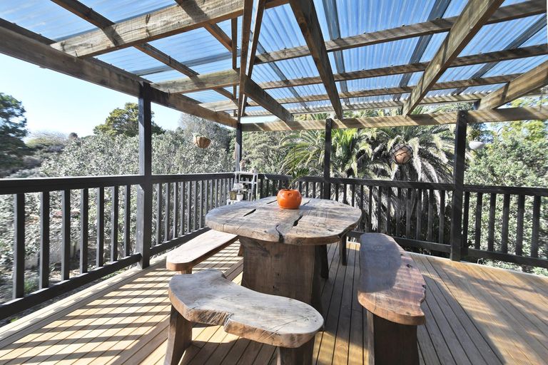 Photo of property in 57 Hauraki Road, Leigh, Warkworth, 0985