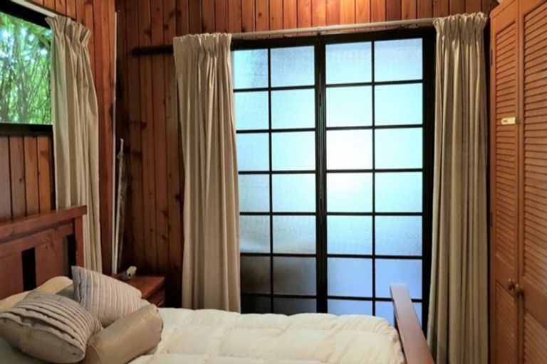 Photo of property in 76 Kinloch Road, Kinloch, Taupo, 3377