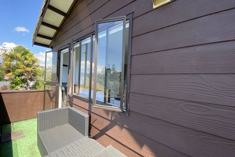 Photo of property in 124 Stapleford Crescent, Browns Bay, Auckland, 0630