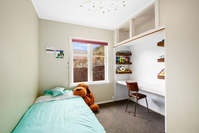 Photo of property in 73 Hair Street, Wainuiomata, Lower Hutt, 5014