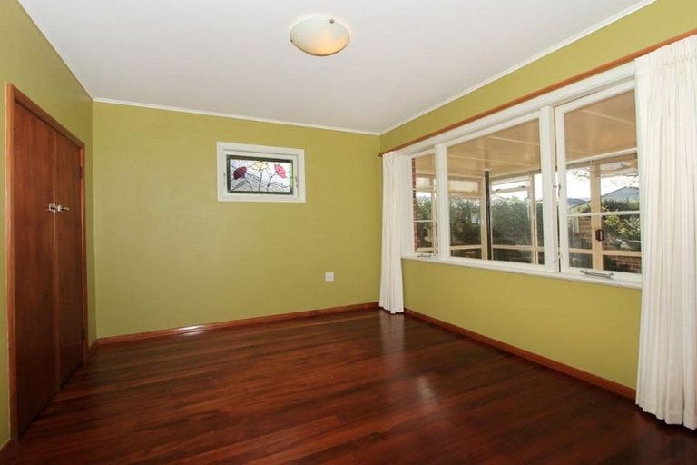 Photo of property in 37 Fairfield Avenue, Fairfield, Lower Hutt, 5011
