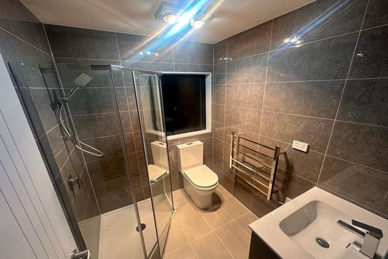 Photo of property in 4 Nagra Lane, Papakura, 2110