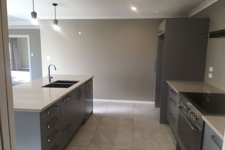 Photo of property in 64 Watkins Drive, Rangiora, 7400