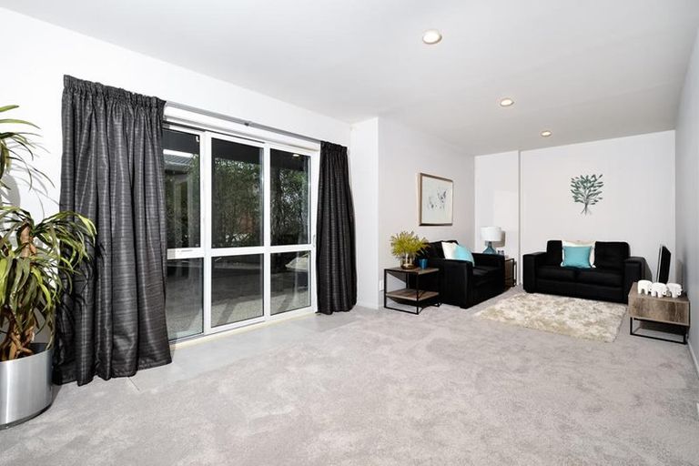 Photo of property in 4 Mescal Street, Massey, Auckland, 0614