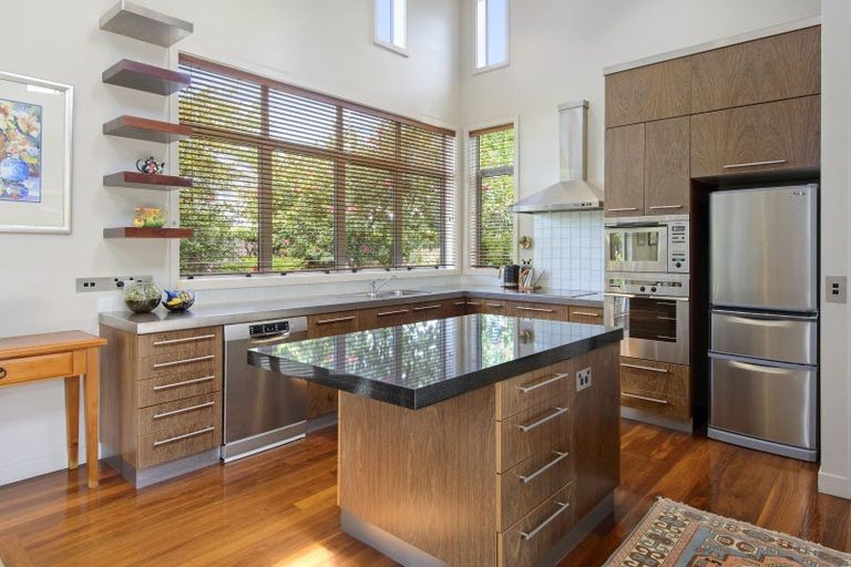 Photo of property in 33 Wroxton Terrace, Merivale, Christchurch, 8014