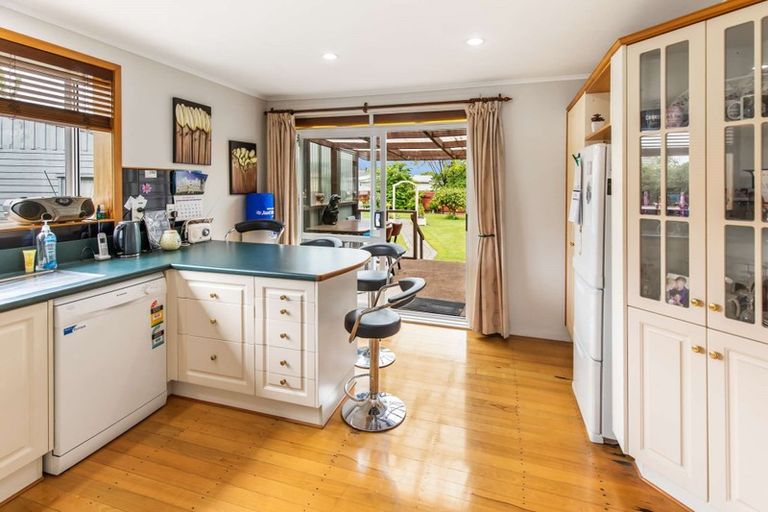 Photo of property in 7 Kupe Place, Highbury, Palmerston North, 4412