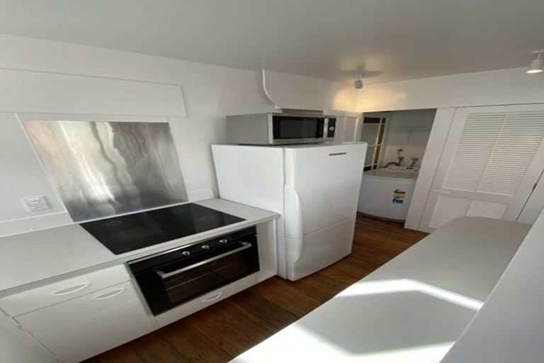 Photo of property in 168 Tasman Street, Mount Cook, Wellington, 6021