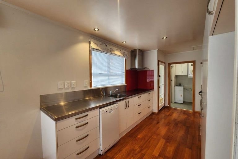 Photo of property in 11 Hamurana Place, Te Atatu Peninsula, Auckland, 0610