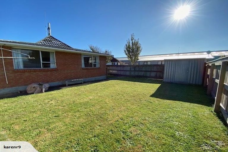 Photo of property in 2/13 William Booth Grove, Trentham, Upper Hutt, 5018