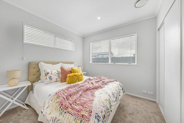 Photo of property in 27 Whenuapai Drive, Whenuapai, Auckland, 0618