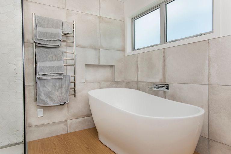 Photo of property in 2 Frances Street, Okitu, Gisborne, 4010