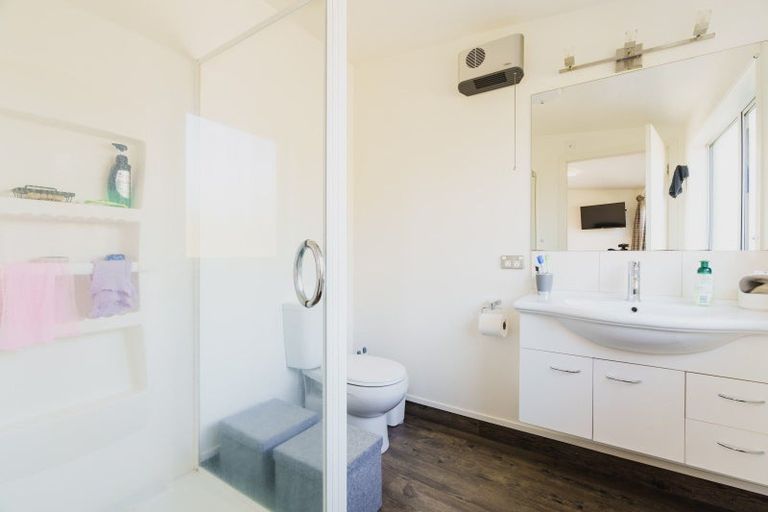 Photo of property in 61d Earls Road, Saint Clair, Dunedin, 9012