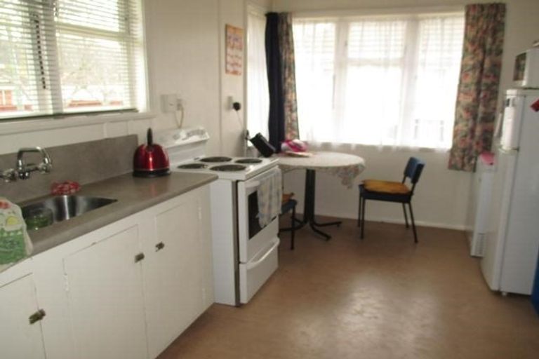 Photo of property in 15 Fisk Street, Naenae, Lower Hutt, 5011