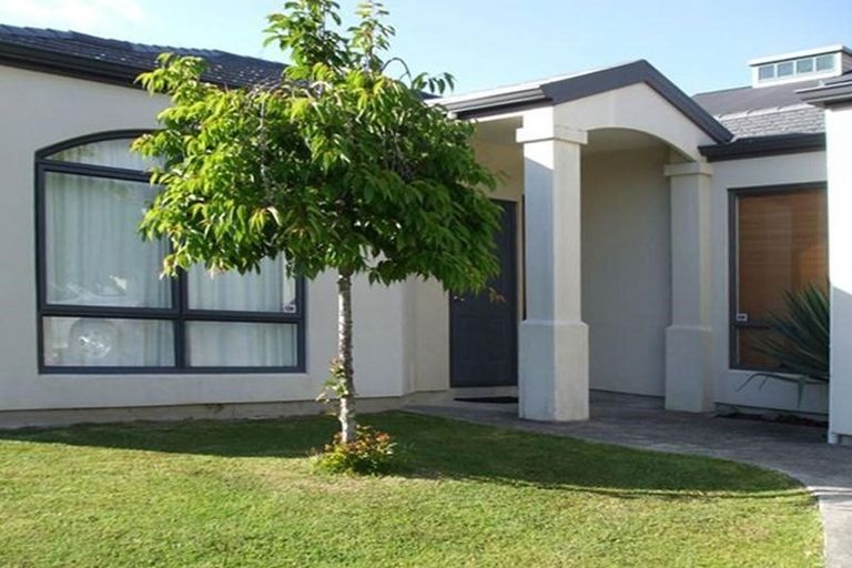 Photo of property in 109 Charles Prevost Drive, The Gardens, Auckland, 2105