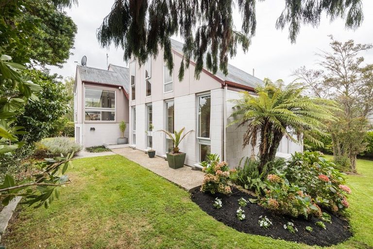 Photo of property in 29 Montgomery Terrace, Hokowhitu, Palmerston North, 4410