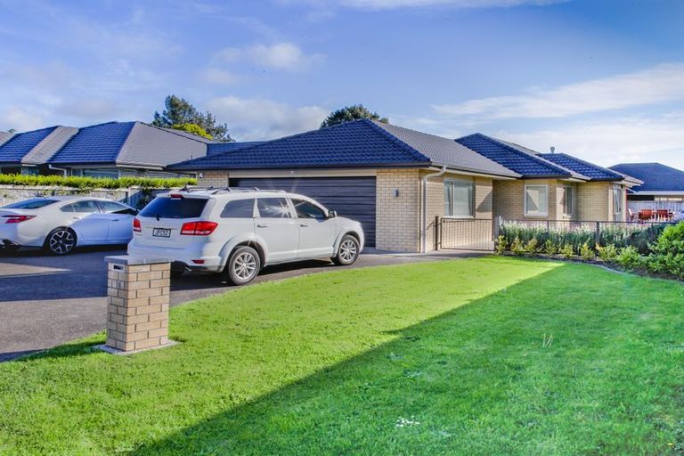 Photo of property in 10 Toscana Drive, Karaka, Papakura, 2113