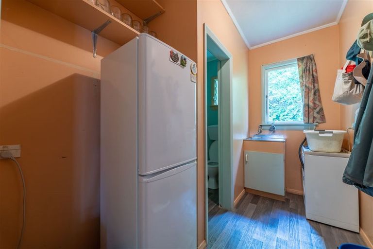 Photo of property in 58 Timaru Road, Waimate, 7924