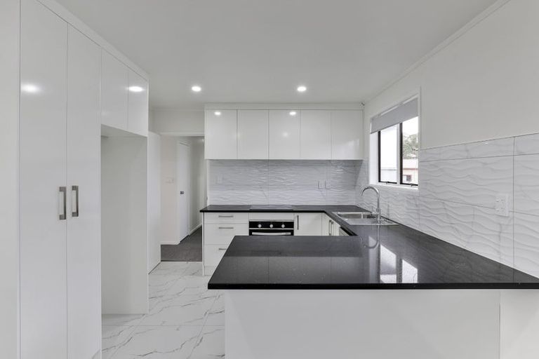 Photo of property in 148 Solar Road, Glen Eden, Auckland, 0602