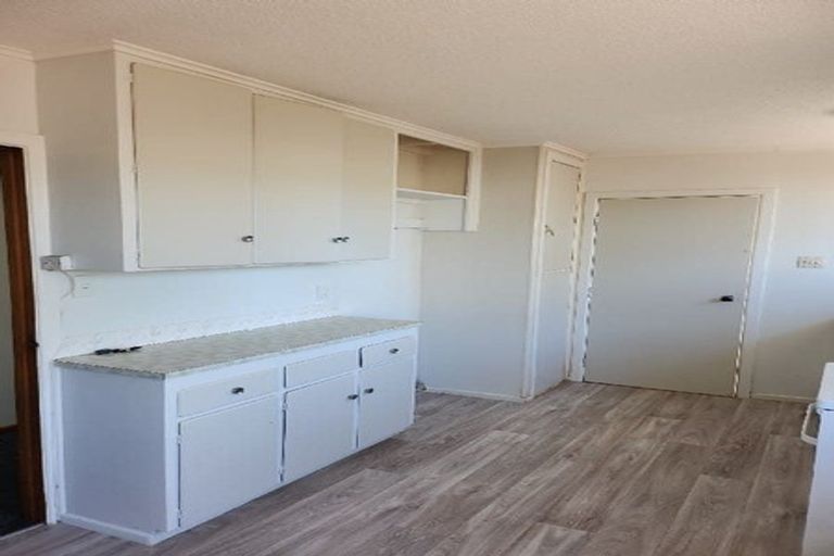 Photo of property in 105 Tidal Road, Mangere, Auckland, 2022