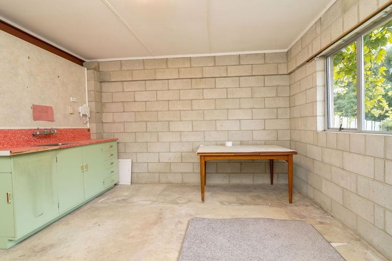 Photo of property in 14 Brough Street, Palmerston, 9430