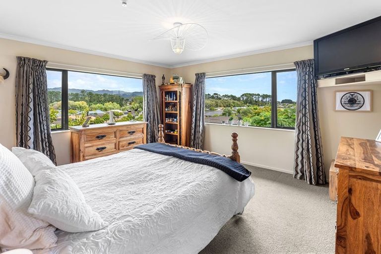Photo of property in 21 Campion Road, Waikanae Beach, Waikanae, 5036