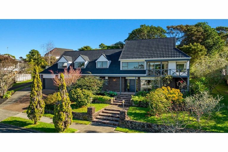 Photo of property in 74 Porritt Avenue, Chatswood, Auckland, 0626