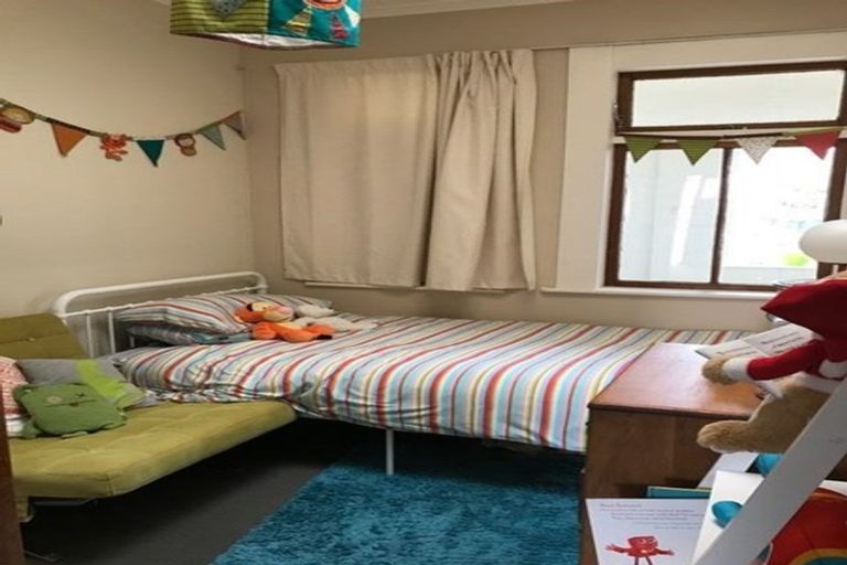 Photo of property in 36 Stone Street, Miramar, Wellington, 6022