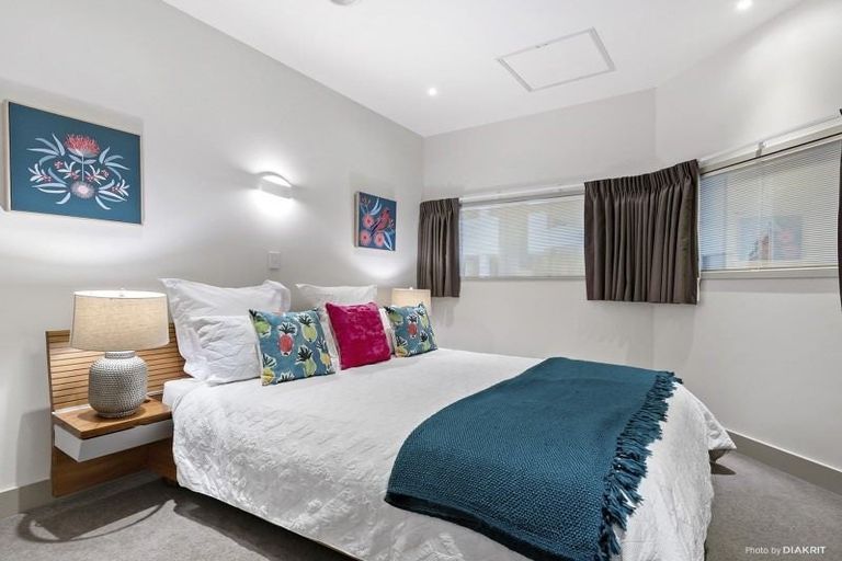 Photo of property in Stadium Garden Flats, 316/107 Thorndon Quay, Pipitea, Wellington, 6011