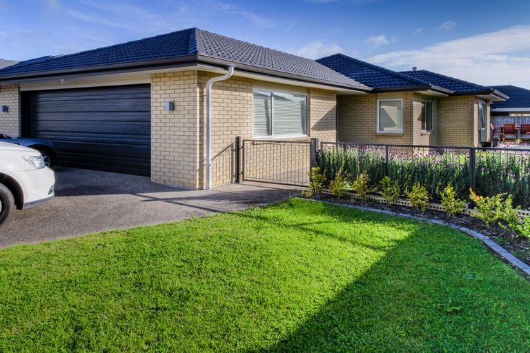 Photo of property in 10 Toscana Drive, Karaka, Papakura, 2113
