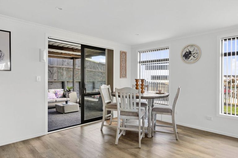 Photo of property in 53 Pragma Rise, Rototuna North, Hamilton, 3210