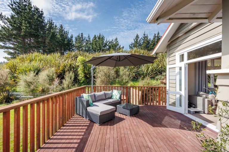 Photo of property in 104 Harrison Hill Road, Aokautere, Palmerston North, 4471