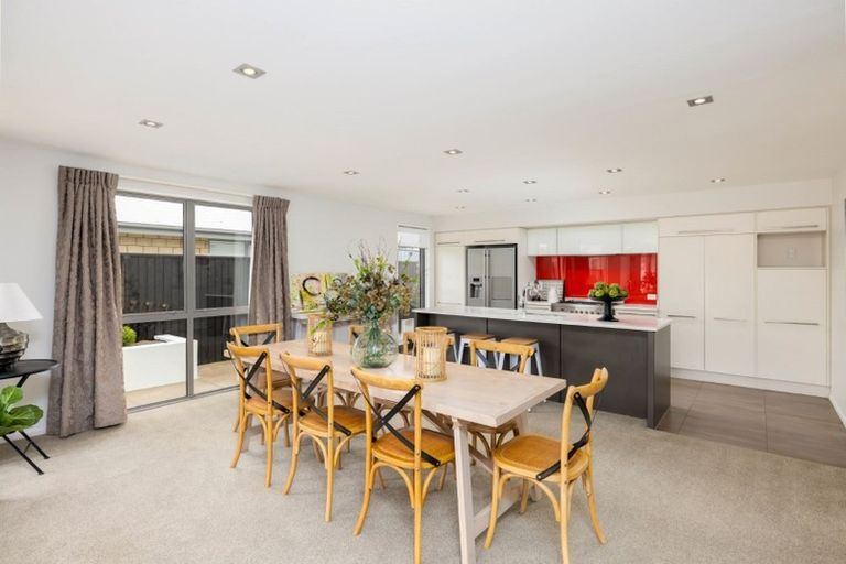 Photo of property in 8 Westburn Place, Prebbleton, 7604