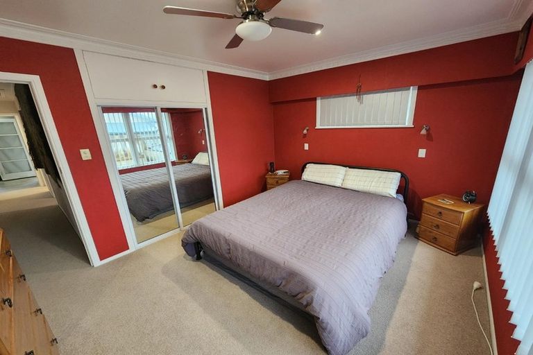 Photo of property in 88 Beach Road, Pahurehure, Papakura, 2113