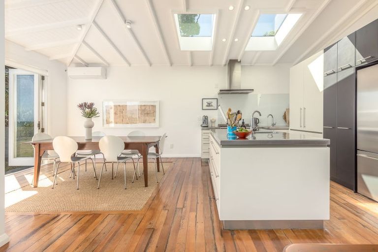 Photo of property in 1 Hydes Road, Raumati South, Paraparaumu, 5032