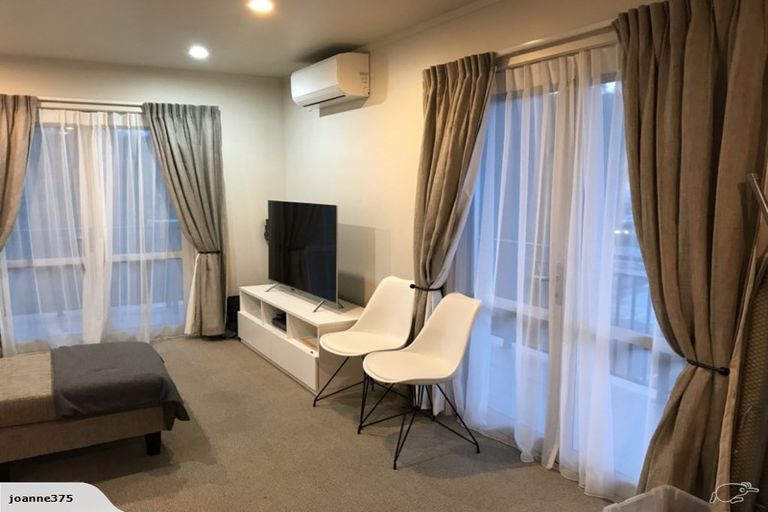 Photo of property in The Grand Apartments, 1d/4 Kell Drive, Albany, Auckland, 0632