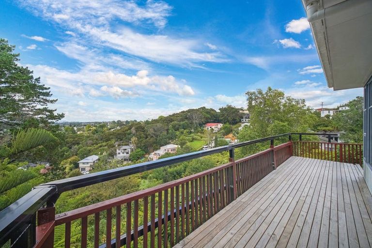 Photo of property in 51 Sunset Road, Totara Vale, Auckland, 0632