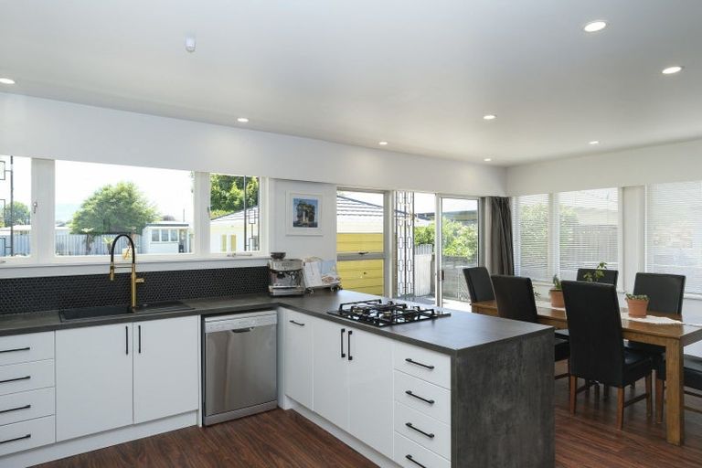 Photo of property in 23 Waterloo Street, Dannevirke, 4930