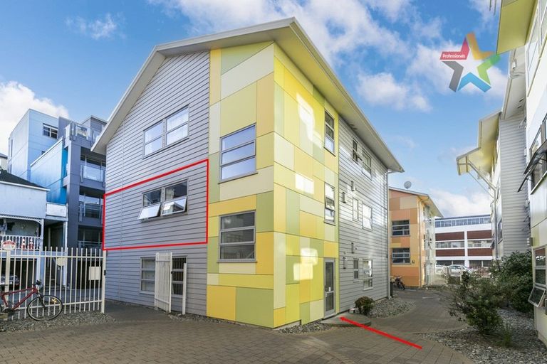 Photo of property in Drummond Street Flats, 24/19 Drummond Street, Mount Cook, Wellington, 6021