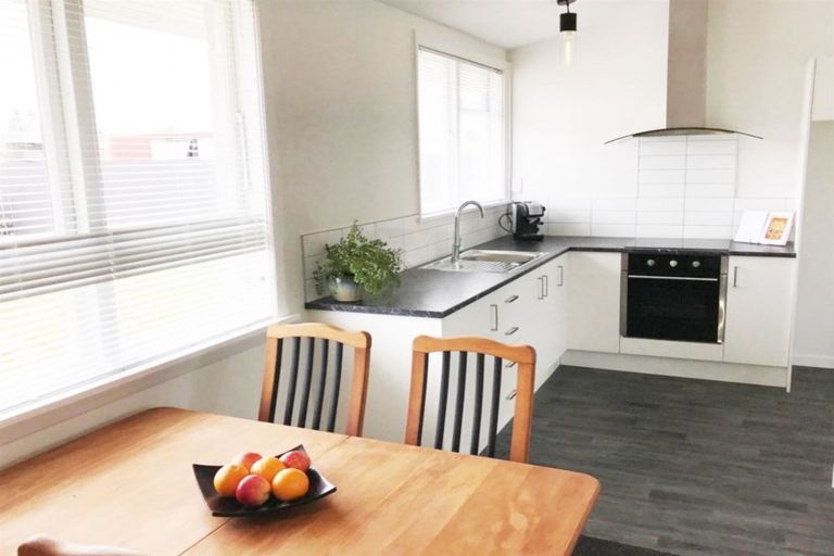 Photo of property in 35 Merrington Crescent, Aranui, Christchurch, 8061