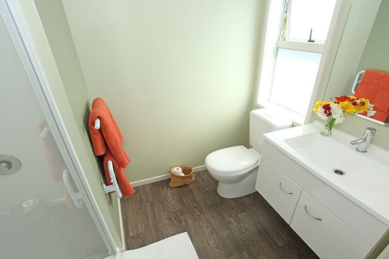 Photo of property in 6 Harakeke Place, Raglan, 3225