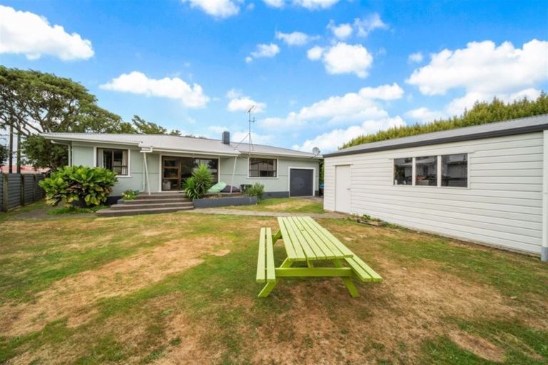 Photo of property in 59 Turuturu Road, Hawera, 4610